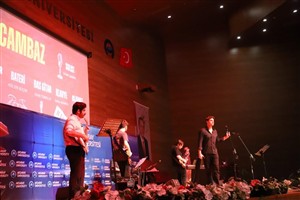 ASÜ Sahnede Konseri