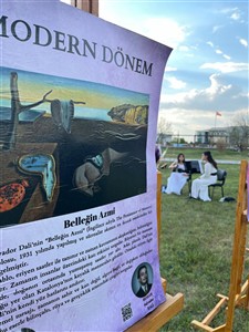 Tuvalden Notalara: Bir Zaman Yolculuğu