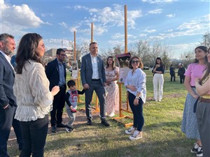 Tuvalden Notalara: Bir Zaman Yolculuğu